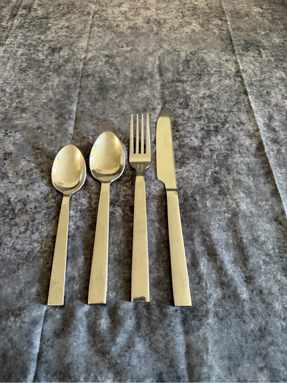 Ralph Lauren Academy Stainless Steel Modern Flatware Set in Silver - 4 Piece